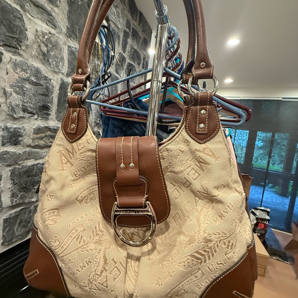 American Eagle Cream and Brown Shoulder Bag